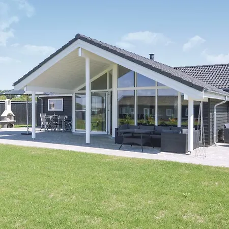 Three-bedroom Holiday In Haderslev *