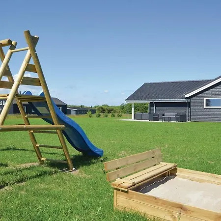 Three-bedroom Holiday In Haderslev Aro